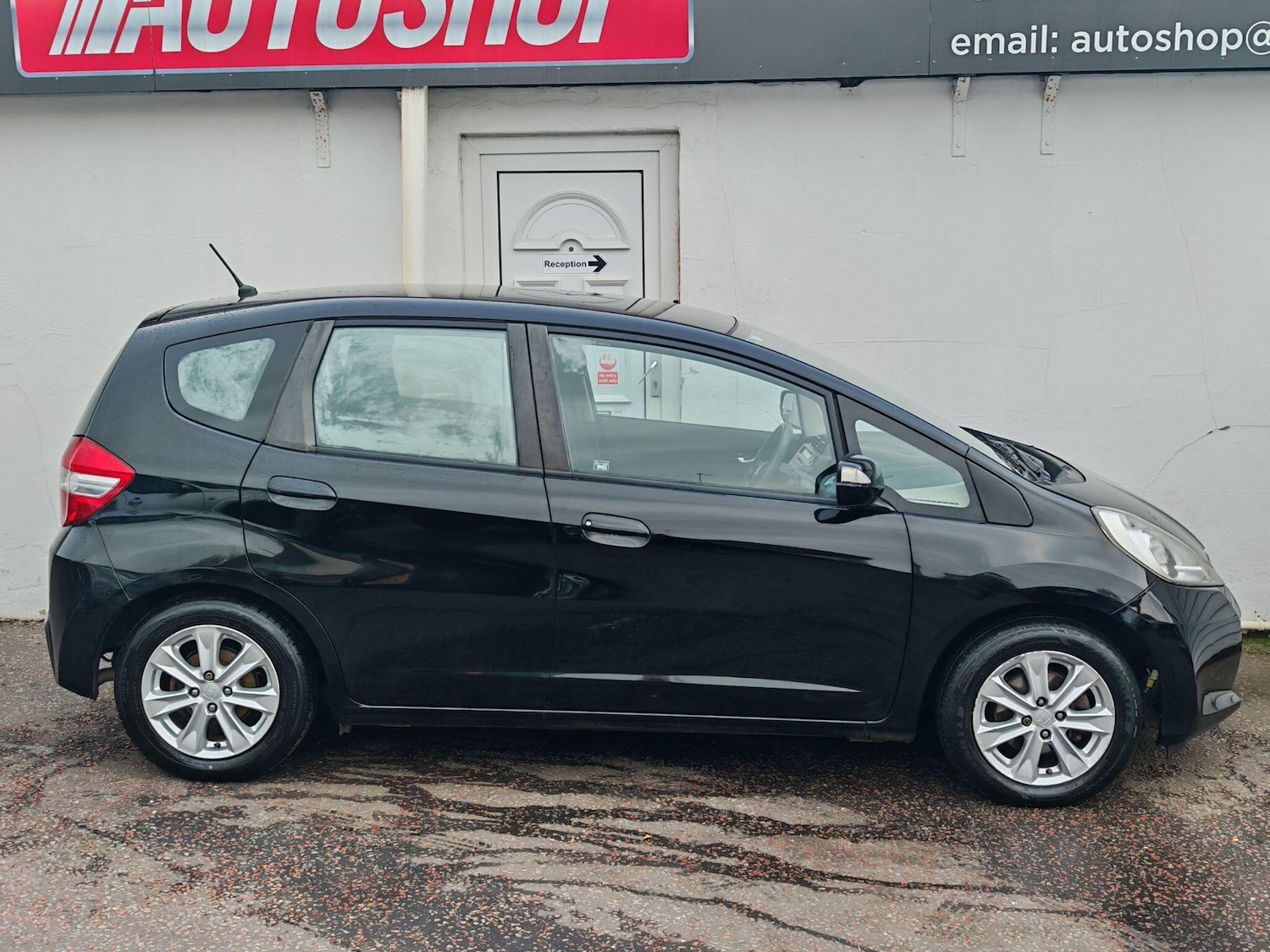 Used Honda Jazz 2013 for sale - 76620444: Photo 6