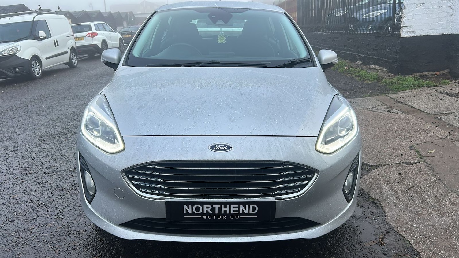 Used Ford Fiesta 2018 for sale - 76327996: Photo 2