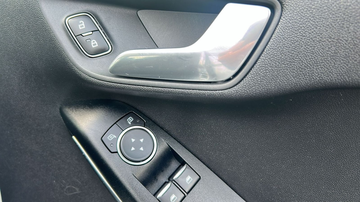 Used Ford Fiesta 2018 for sale - 76327996: Photo 9