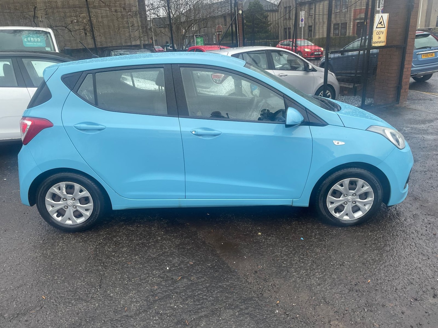 Used Hyundai i10 2014 for sale - 77457960: Photo 3