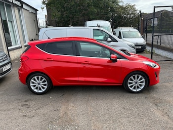 Used Ford Fiesta 2018 for sale - 79547963: Photo