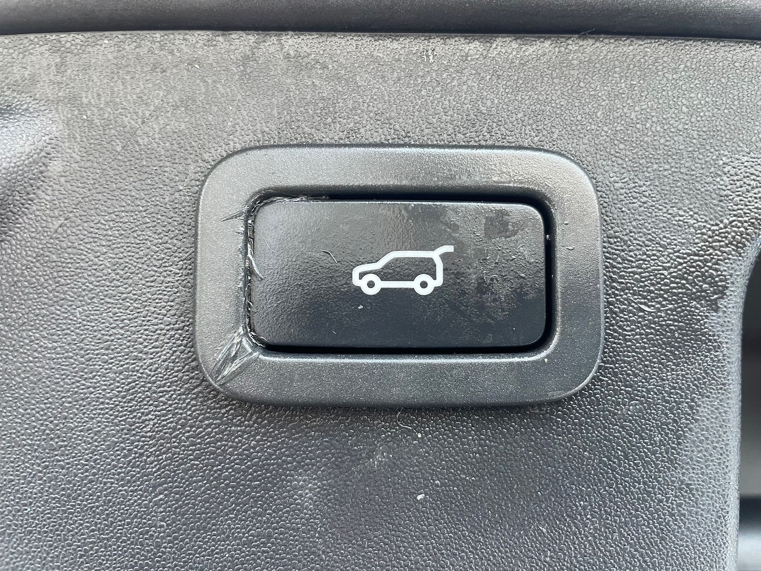 Used Land Rover Discovery Sport 2016 for sale - 77145911: Photo 10