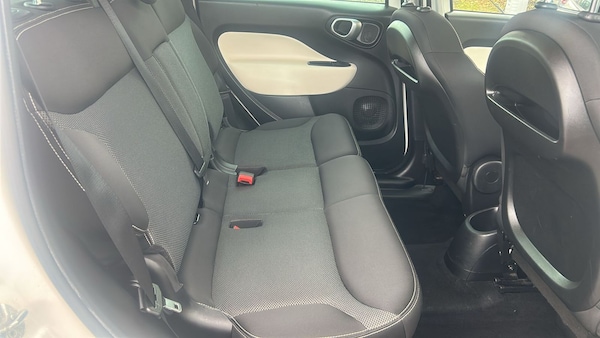 Used Fiat 500L 2015 for sale - 76229373: Photo 9