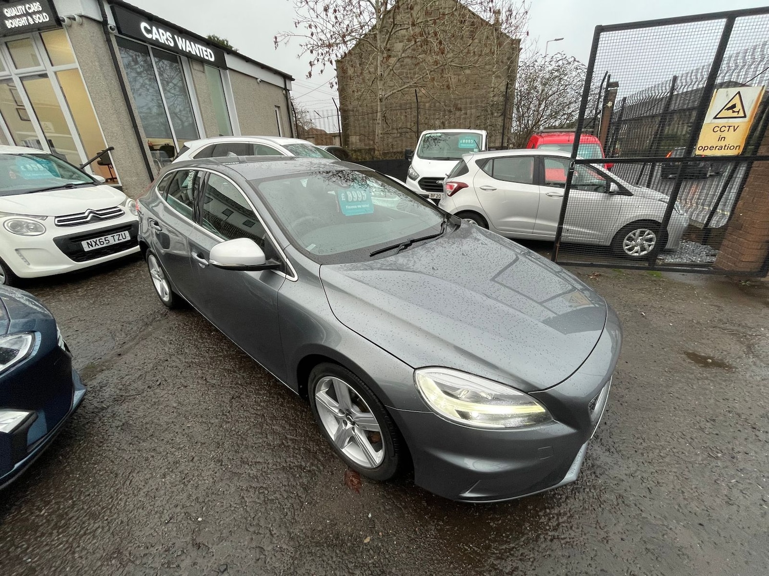 Used Volvo V40 2018 for sale - 76574961: Photo 1