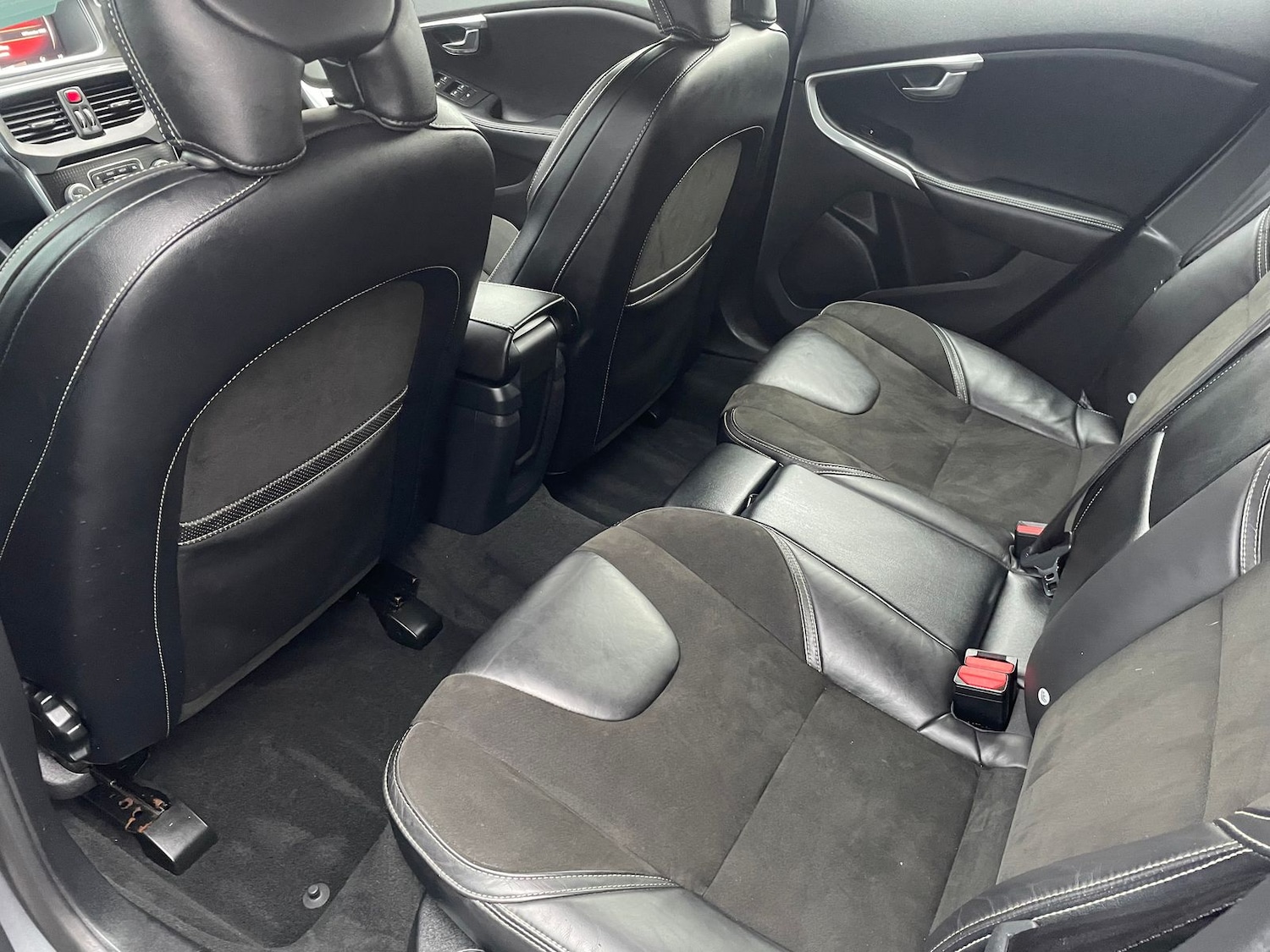 Used Volvo V40 2018 for sale - 76574961: Photo 10