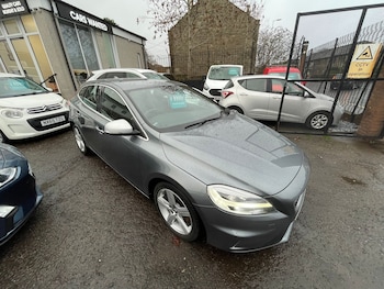 Used Volvo V40 2018 for sale - 76574961: Photo