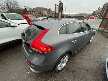 Used Volvo V40 2018 for sale - 76574961: Photo