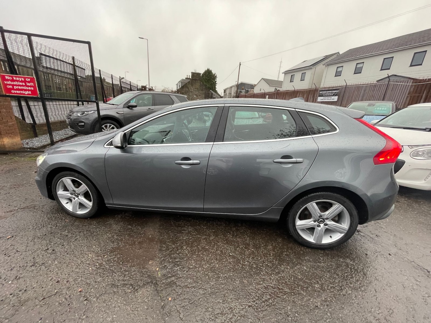 Used Volvo V40 2018 for sale - 76574961: Photo 7