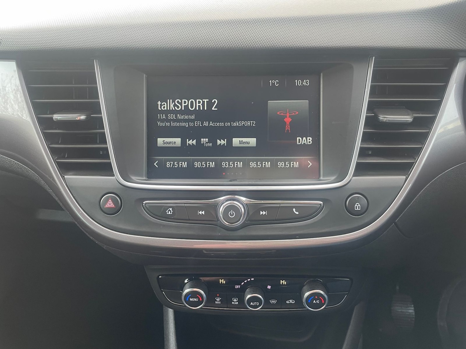 Used Vauxhall Crossland X 2018 for sale - 77224116: Photo 17