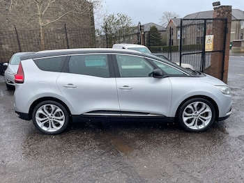Used Renault Grand Scenic 2019 for sale - 78059422: Photo