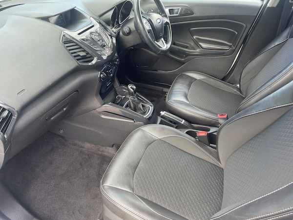 Used Ford Ecosport 2017 for sale - 75522299: Photo 9
