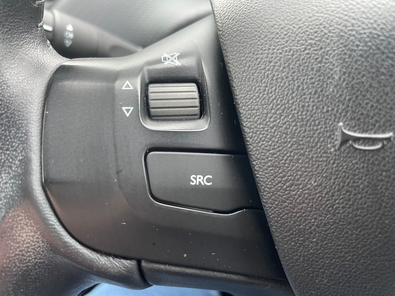 Used Peugeot 208 2018 for sale - 78179049: Photo 18