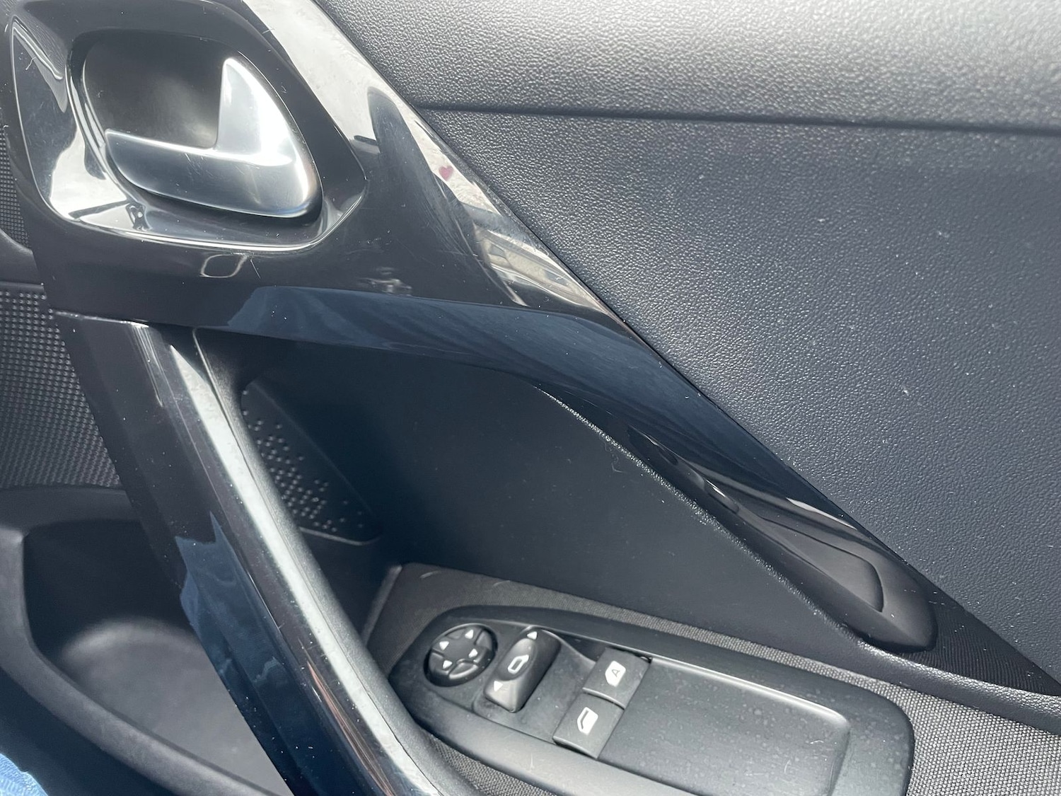 Used Peugeot 208 2018 for sale - 78179049: Photo 20