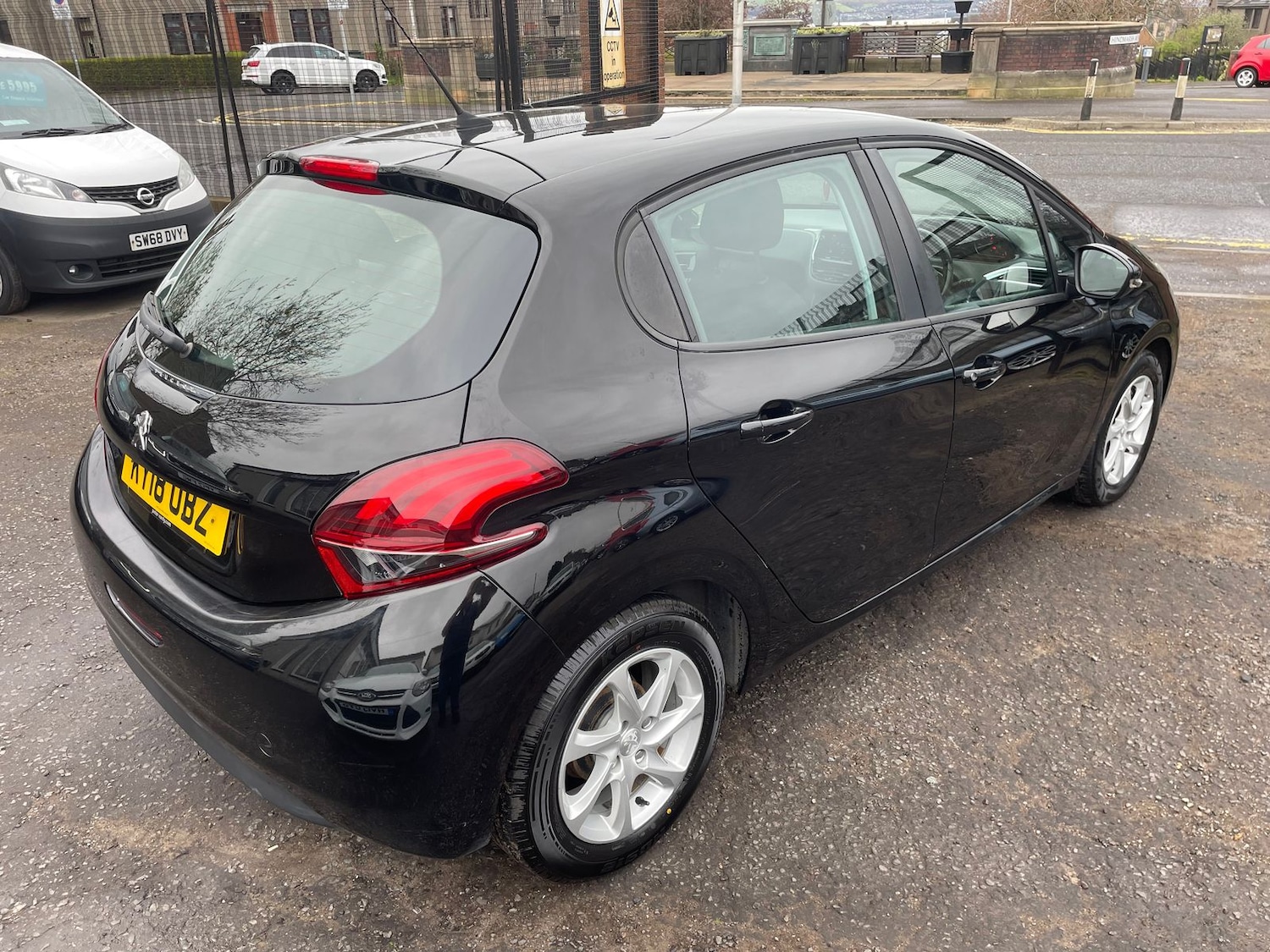Used Peugeot 208 2018 for sale - 78179049: Photo 4