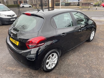 Used Peugeot 208 2018 for sale - 78179049: Photo