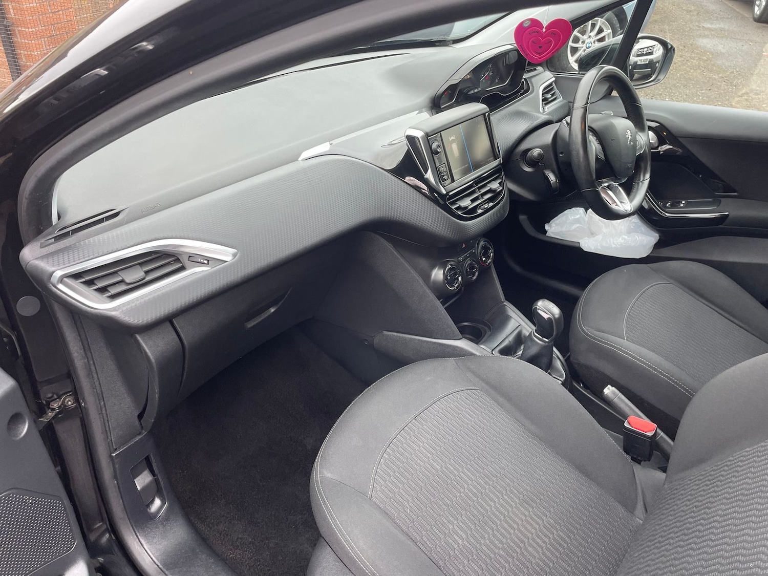 Used Peugeot 208 2018 for sale - 78179049: Photo 9