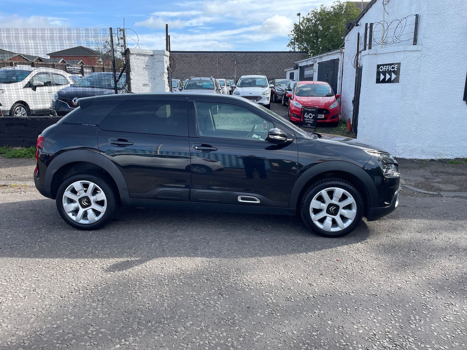 Used Citroen C4 Cactus 2018 for sale - 75943477: Photo 2
