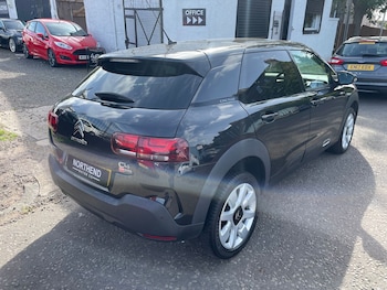 Used Citroen C4 Cactus 2018 for sale - 75943477: Photo