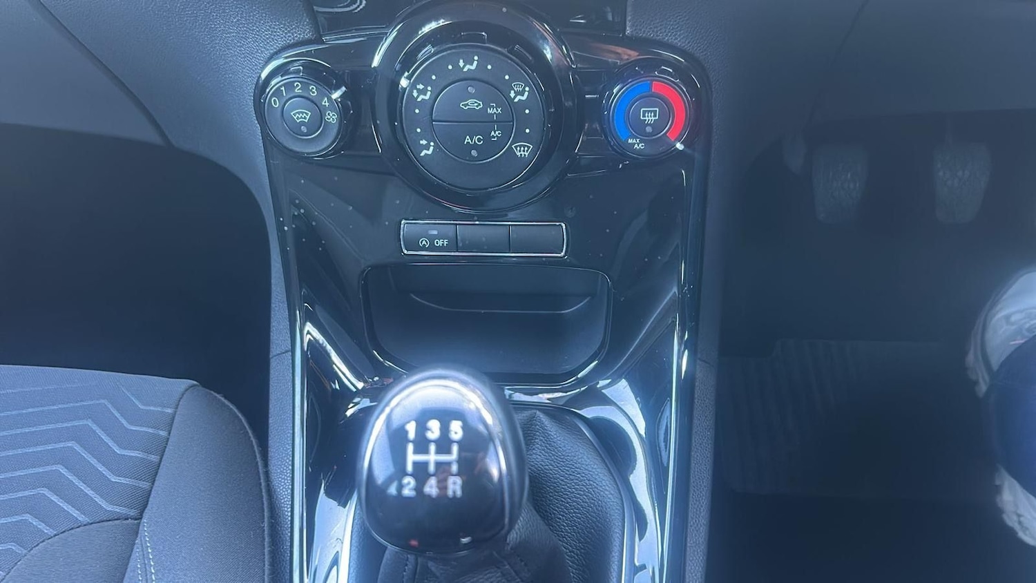 Used Ford Fiesta 2015 for sale - 76350695: Photo 16