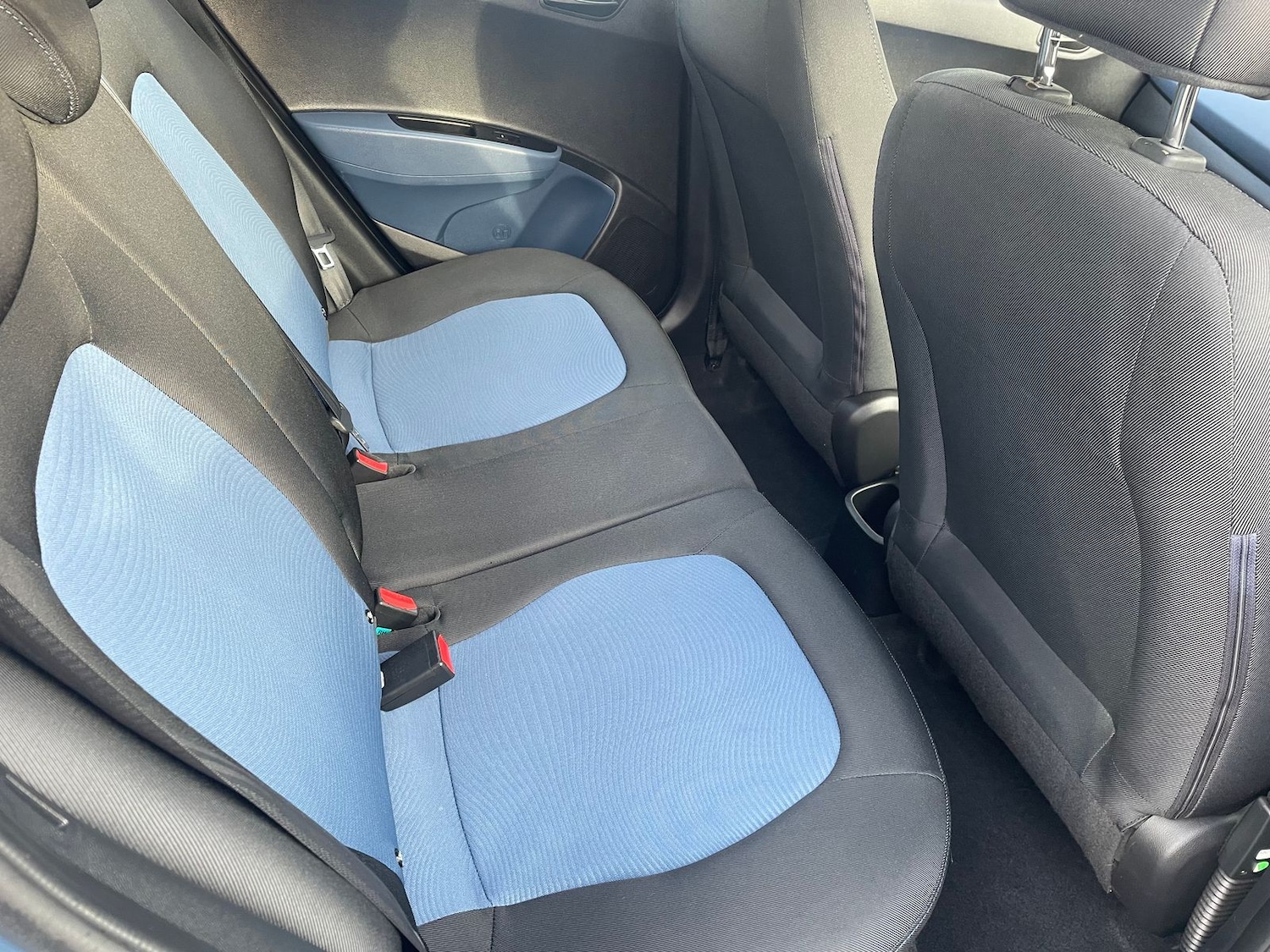 Used Hyundai i10 2015 for sale - 76361700: Photo 11