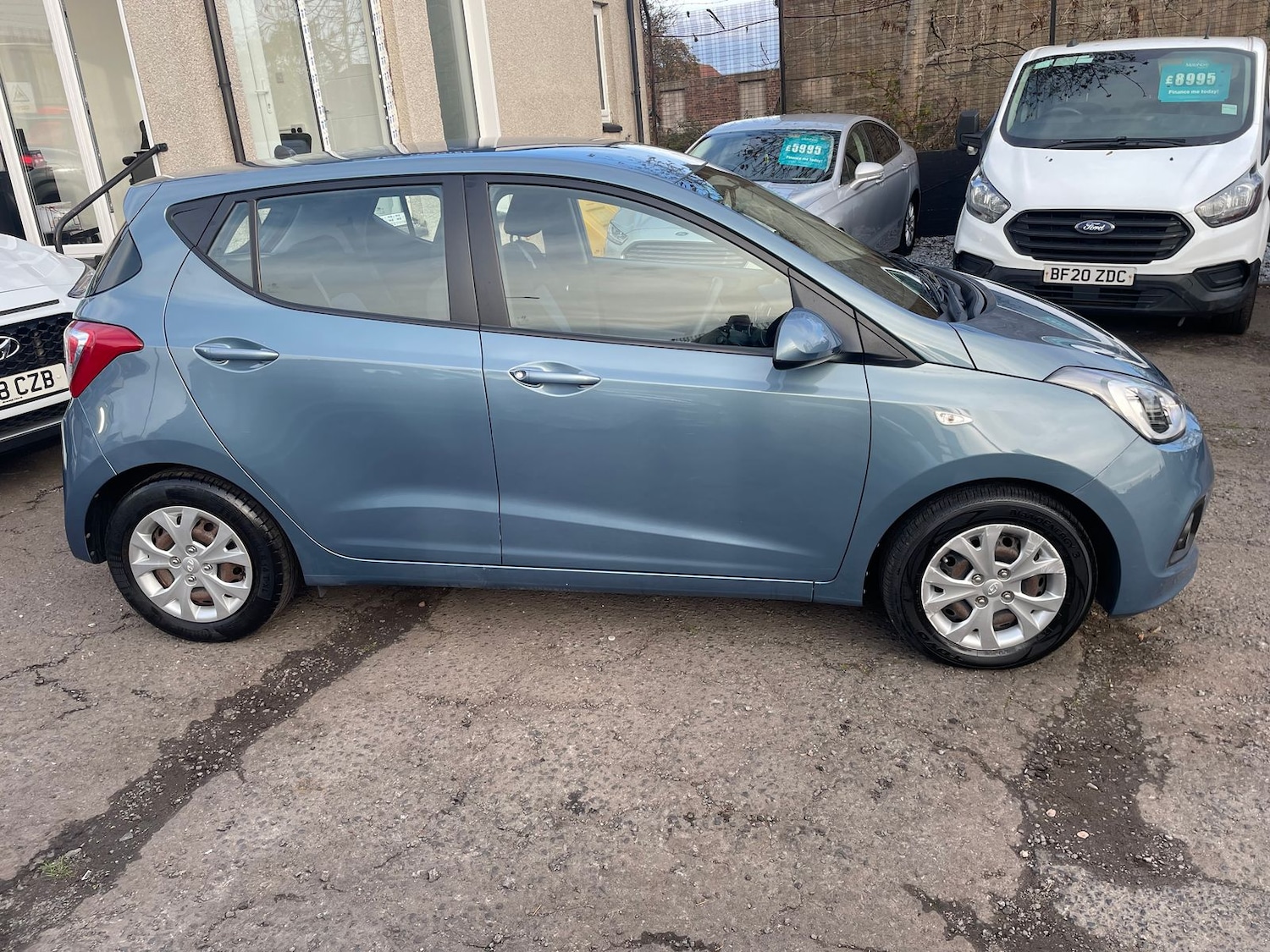 Used Hyundai i10 2015 for sale - 76361700: Photo 3