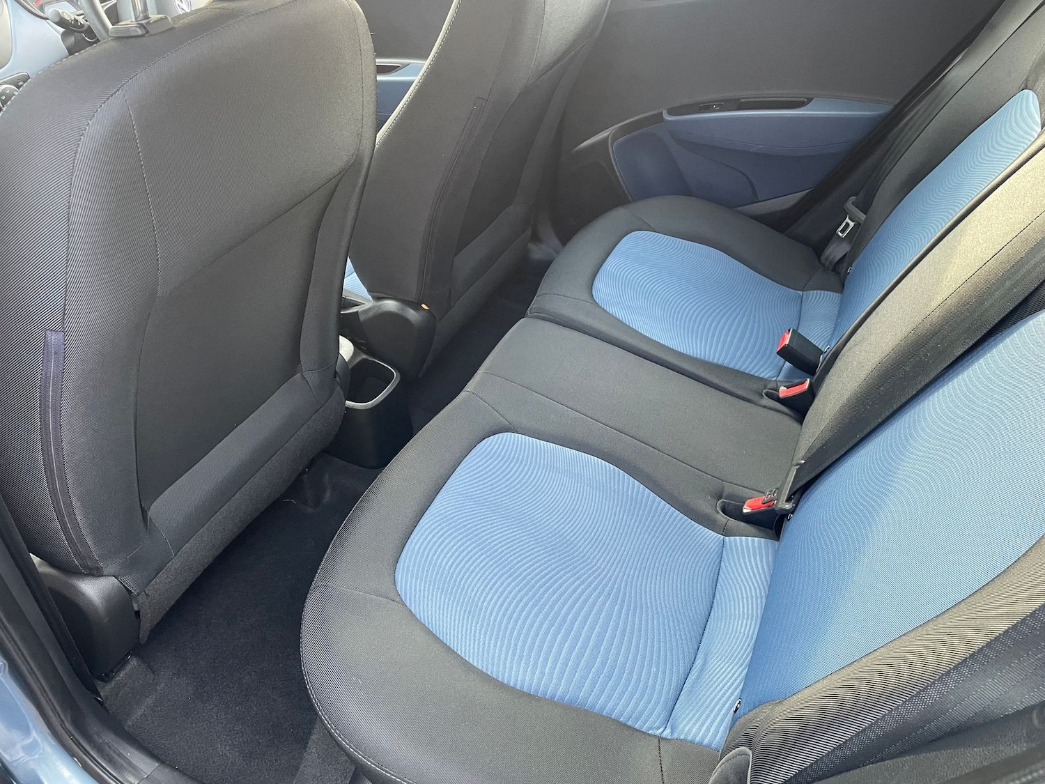 Used Hyundai i10 2015 for sale - 76361700: Photo 9