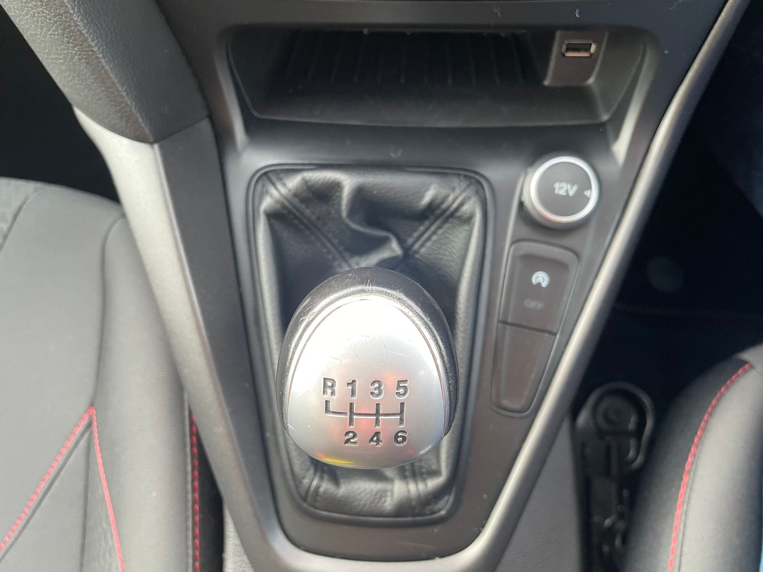 Used Ford Focus 2018 for sale - 76842227: Photo 19