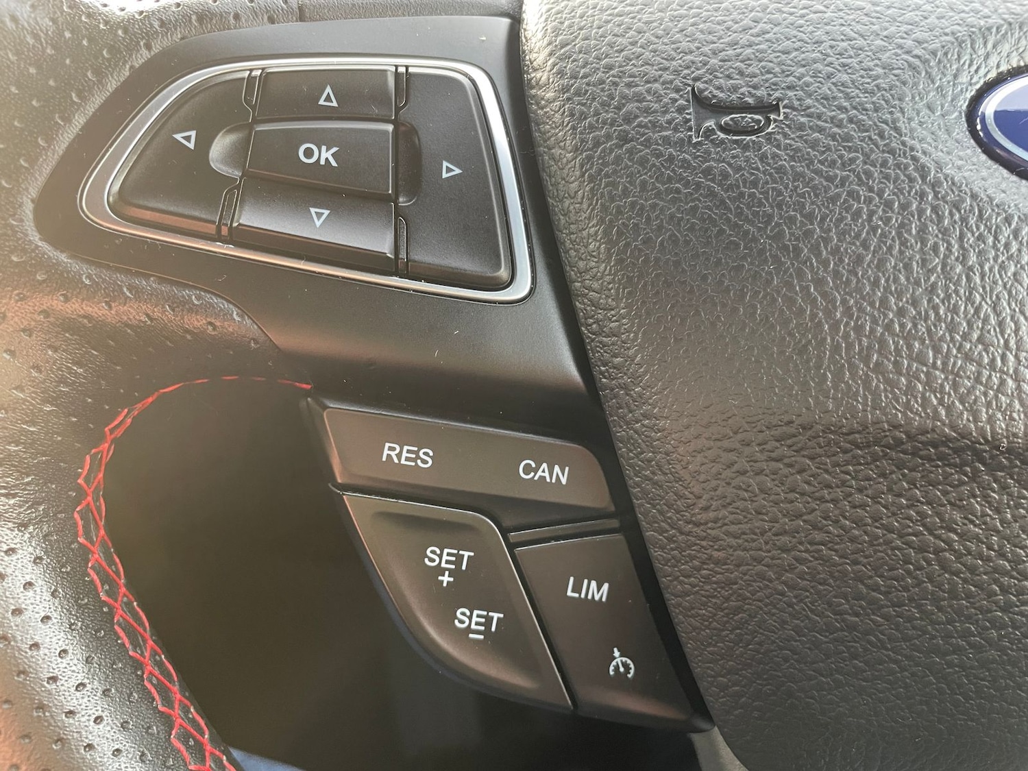 Used Ford Focus 2018 for sale - 76842227: Photo 20