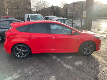 Used Ford Focus 2018 for sale - 76842227: Photo