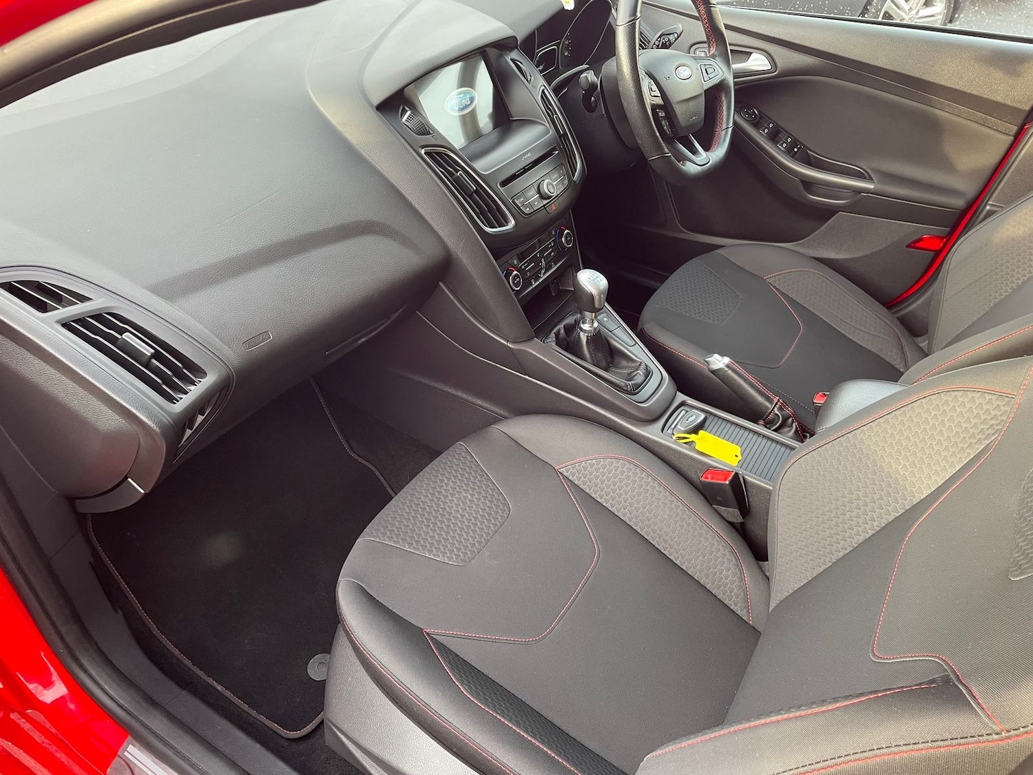 Used Ford Focus 2018 for sale - 76842227: Photo 9