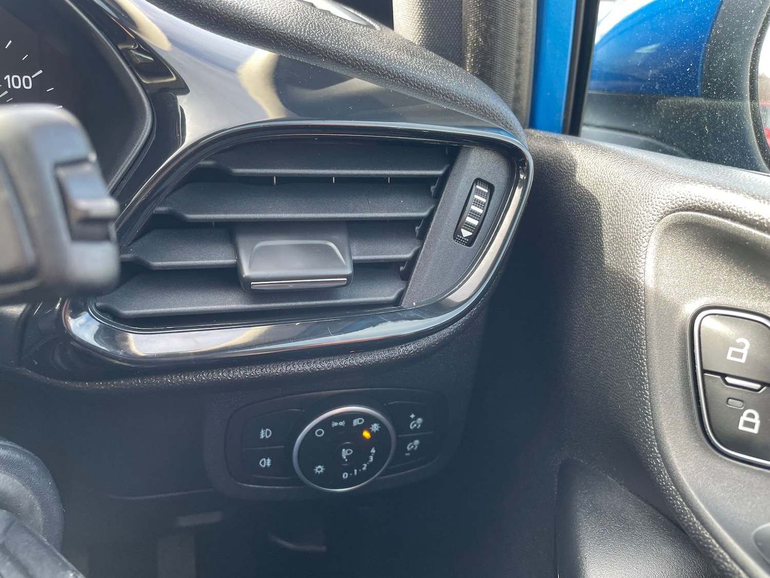 Used Ford Fiesta 2020 for sale - 77911378: Photo 21