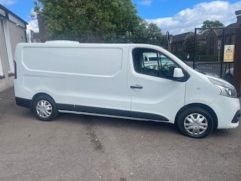 Used Nissan NV300 2018 for sale - 78994888: Photo
