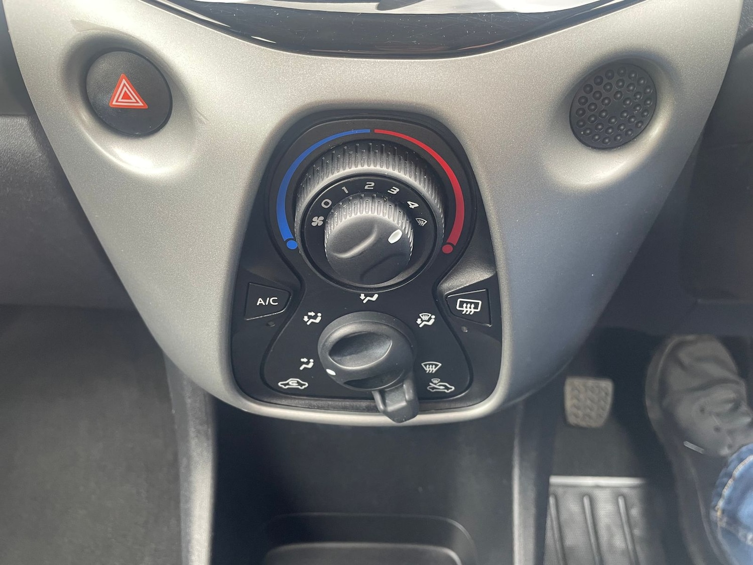 Used Peugeot 108 2015 for sale - 78049920: Photo 15