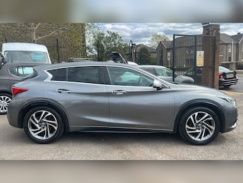 Used Infiniti Q30 2016 for sale - 78530496: Photo