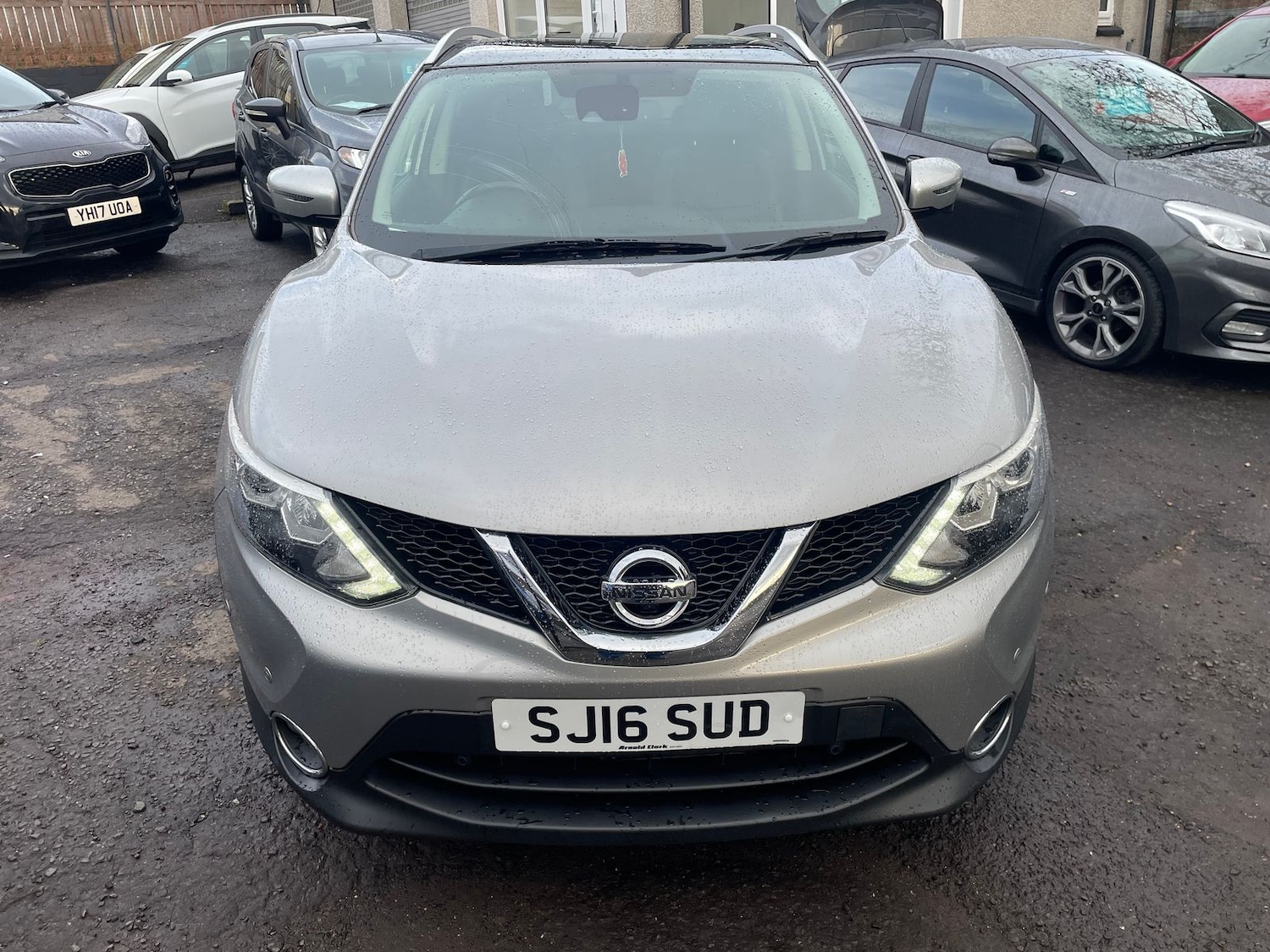 Used Nissan Qashqai 2016 for sale - 76842239: Photo 2