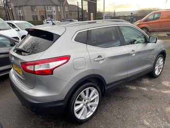 Used Nissan Qashqai 2016 for sale - 76842239: Photo