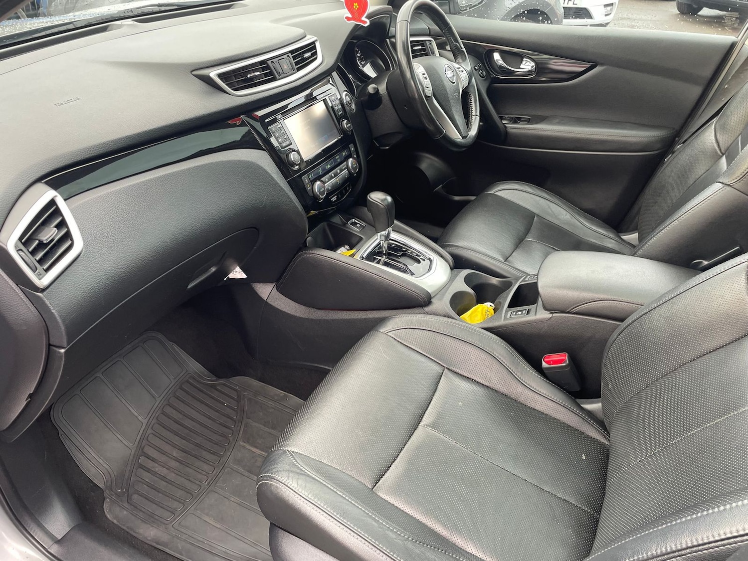 Used Nissan Qashqai 2016 for sale - 76842239: Photo 9