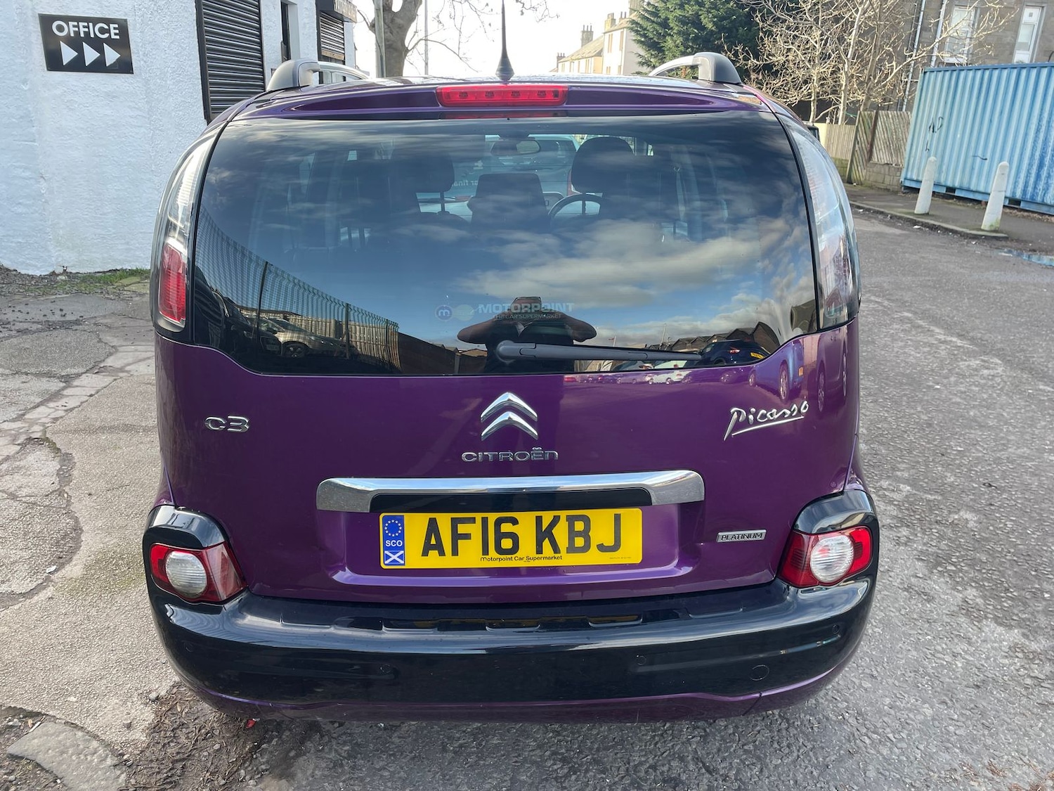 Vehicle 5