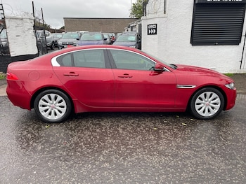 Used Jaguar XE 2015 for sale - 76139961: Photo