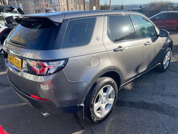 Used Land Rover Discovery Sport 2017 for sale - 77786302: Photo