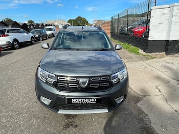Used Dacia Sandero 2017 for sale - 75902347: Photo