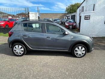 Used Dacia Sandero 2017 for sale - 75902347: Photo