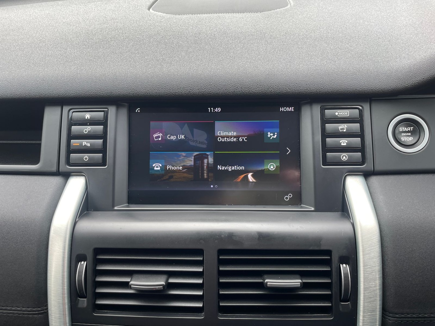 Used Land Rover Discovery Sport 2017 for sale - 78036927: Photo 16