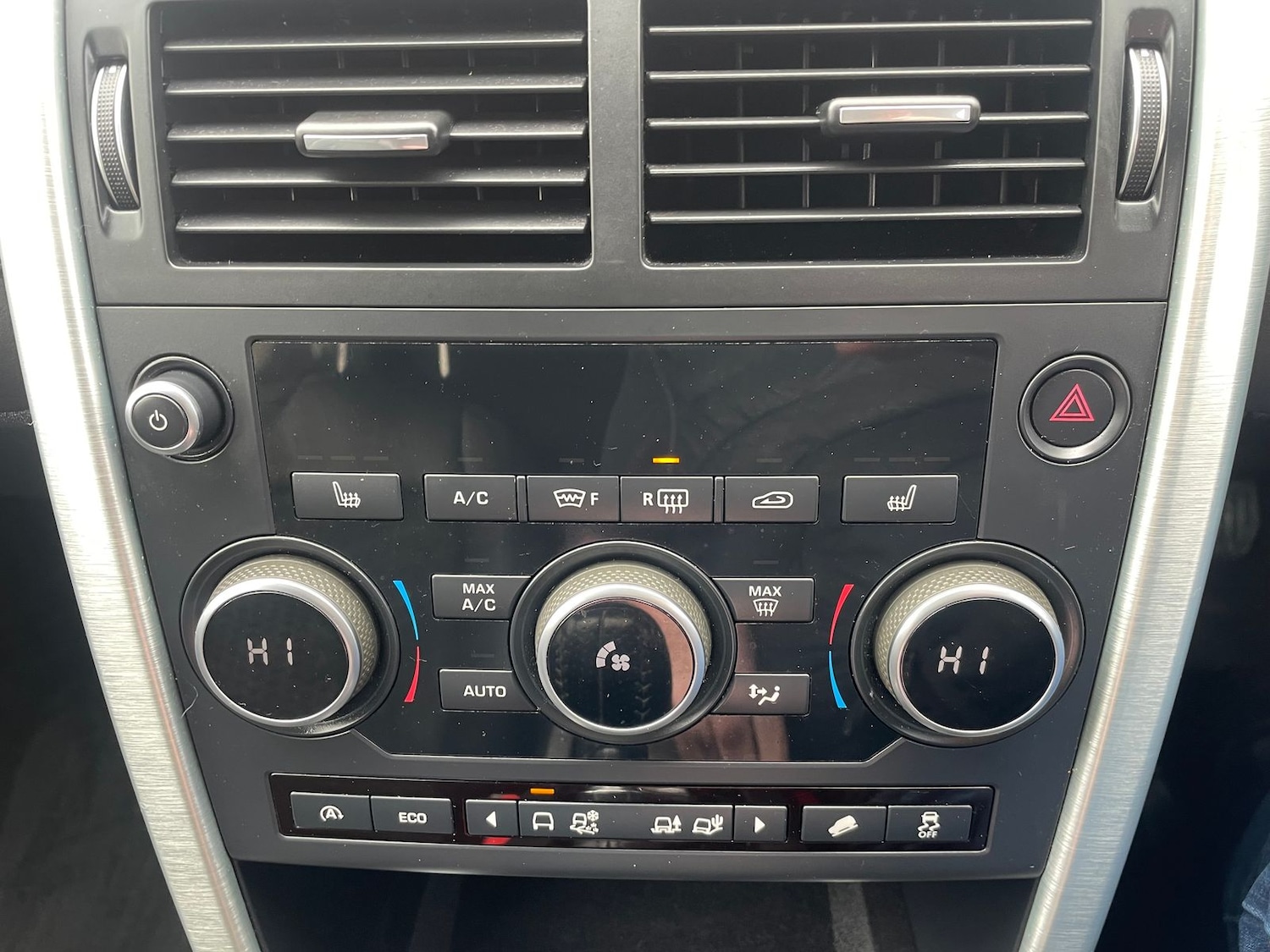 Used Land Rover Discovery Sport 2017 for sale - 78036927: Photo 17