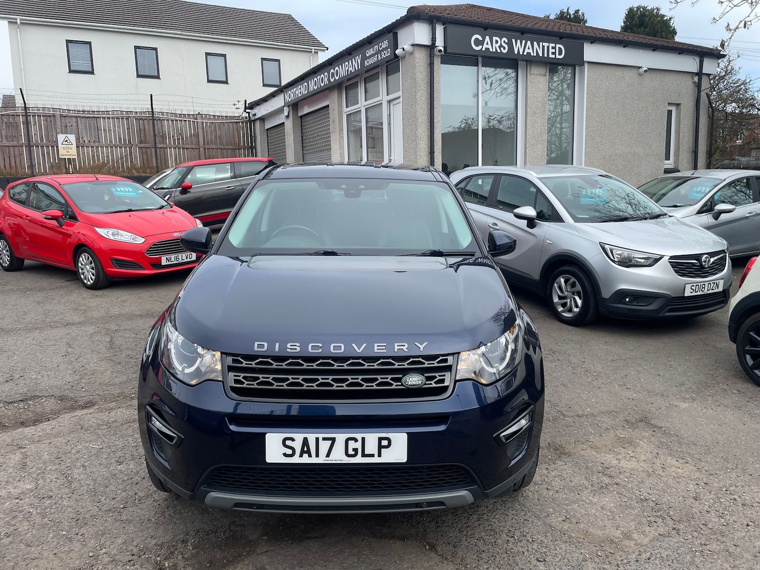 Used Land Rover Discovery Sport 2017 for sale - 78036927: Photo 2