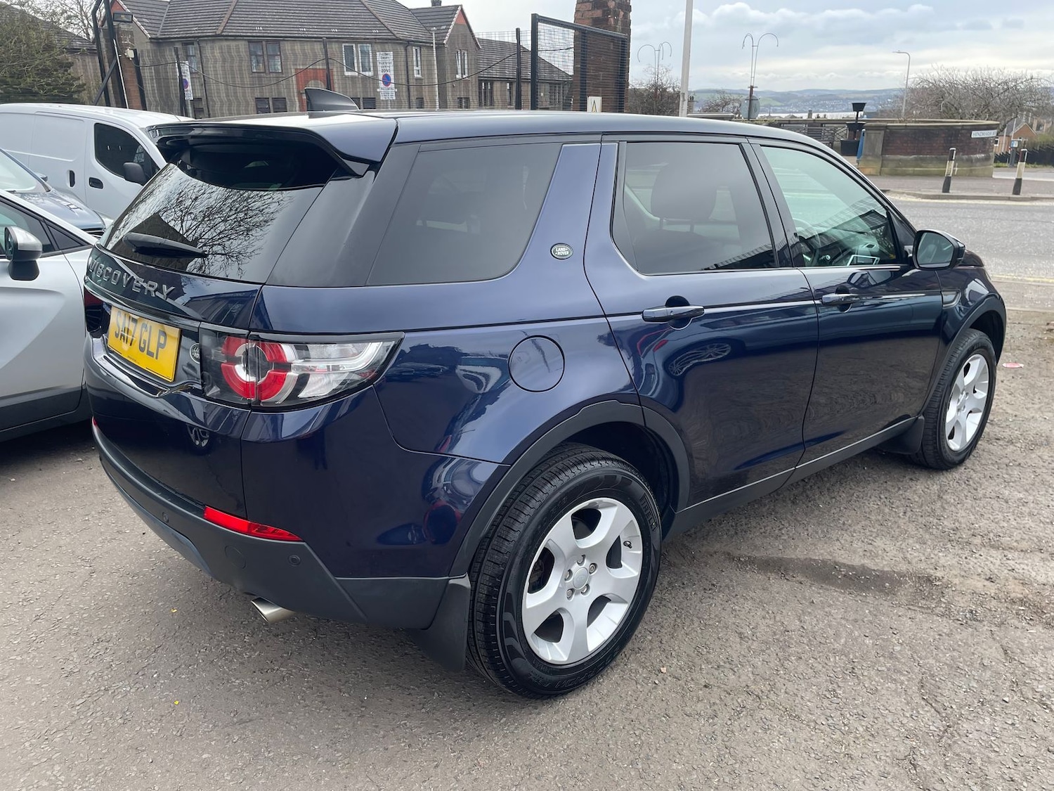 Used Land Rover Discovery Sport 2017 for sale - 78036927: Photo 4