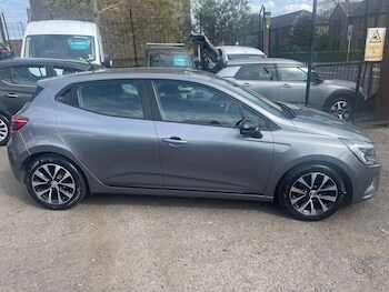 Used Renault Clio 2022 for sale - 78530490: Photo
