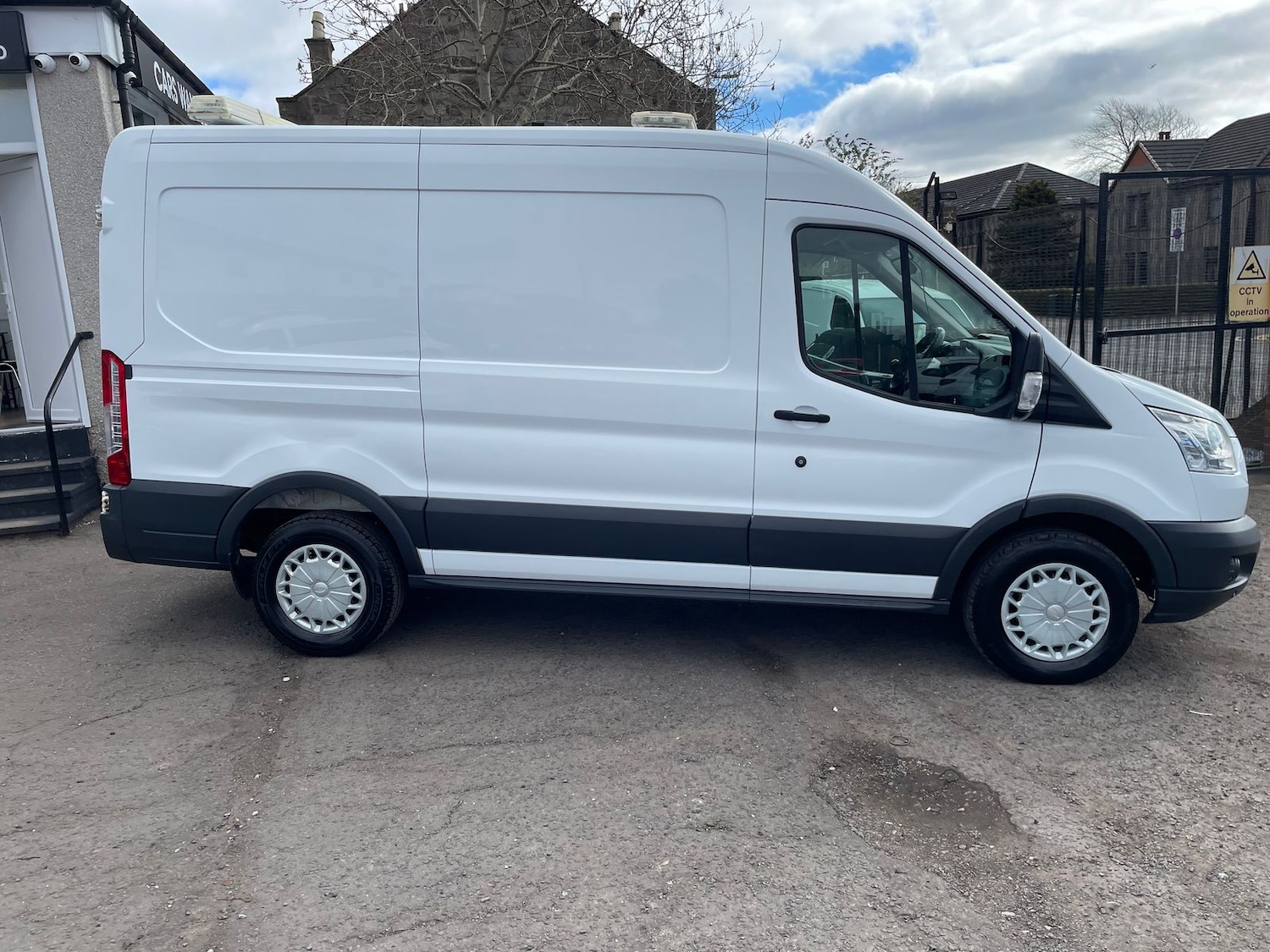 Used Ford Transit 2016 for sale - 78088748: Photo 3