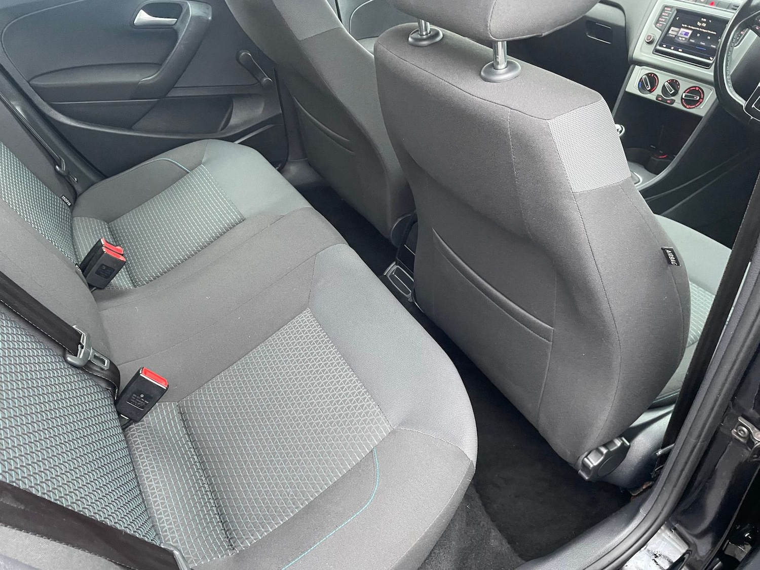 Used Volkswagen Polo 2016 for sale - 76523418: Photo 12