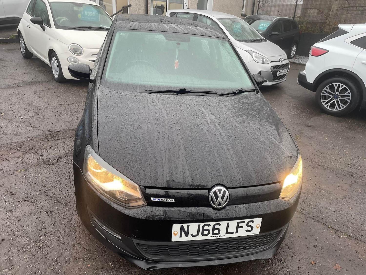Used Volkswagen Polo 2016 for sale - 76523418: Photo 2